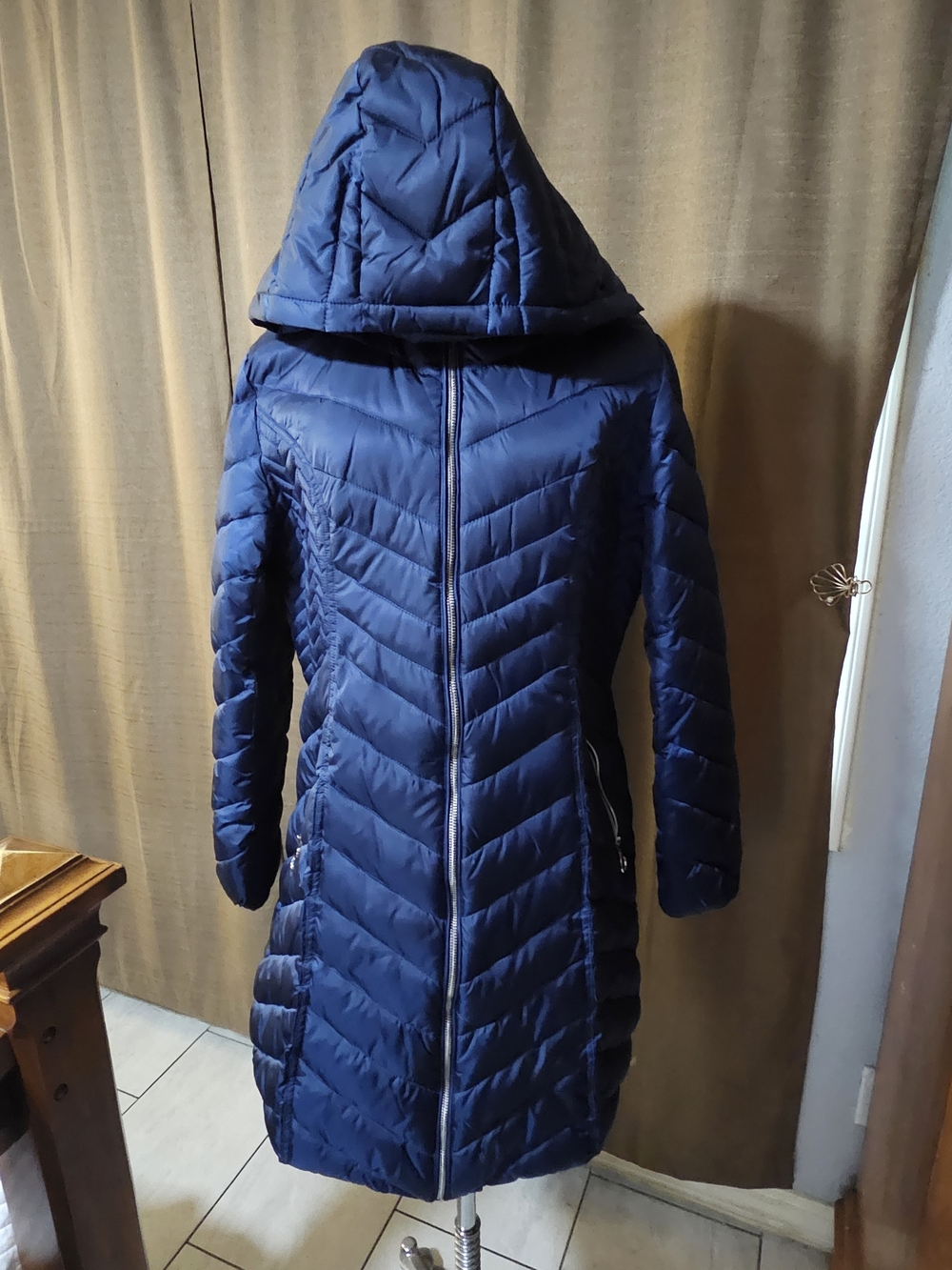 MARBLE Women's Navy Hooded Long Puffer Jacket